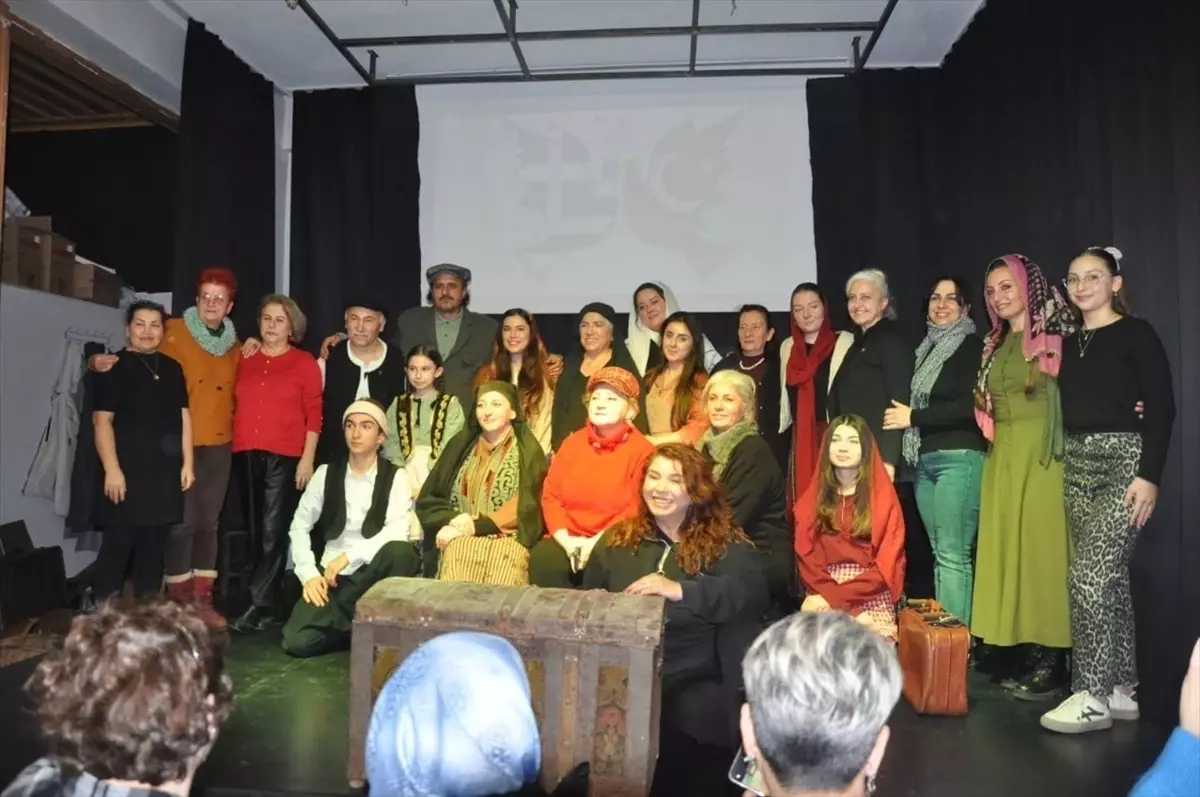 Mudanya’da “Mübadele Öyküleri” Tiyatrosu 103. Yıl Anısına Sahnelendi
