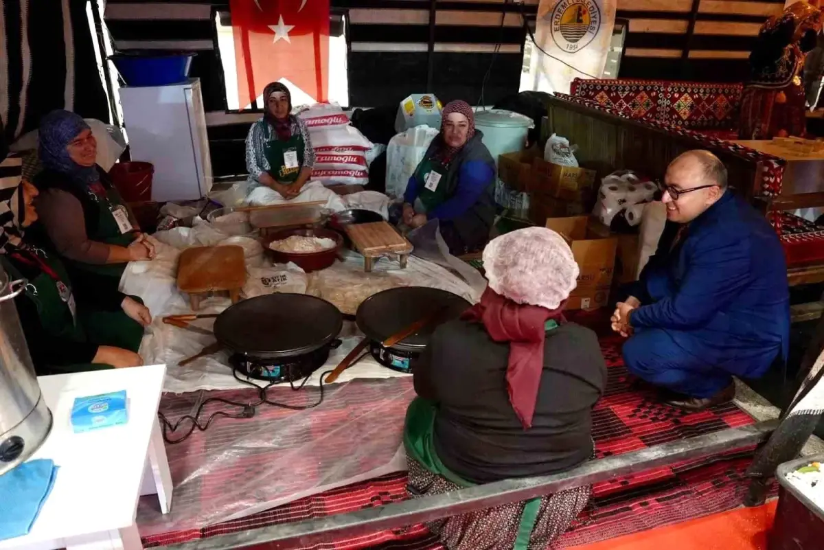 Erdemli Belediyesi, EMITT Fuarında Yörük Kıl Çadırı ile Geleneksel Lezzetleri Tanıttı