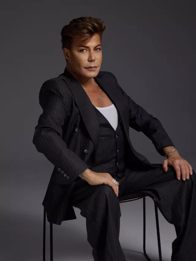 Fatih Ürek sahnedeki enerjisi