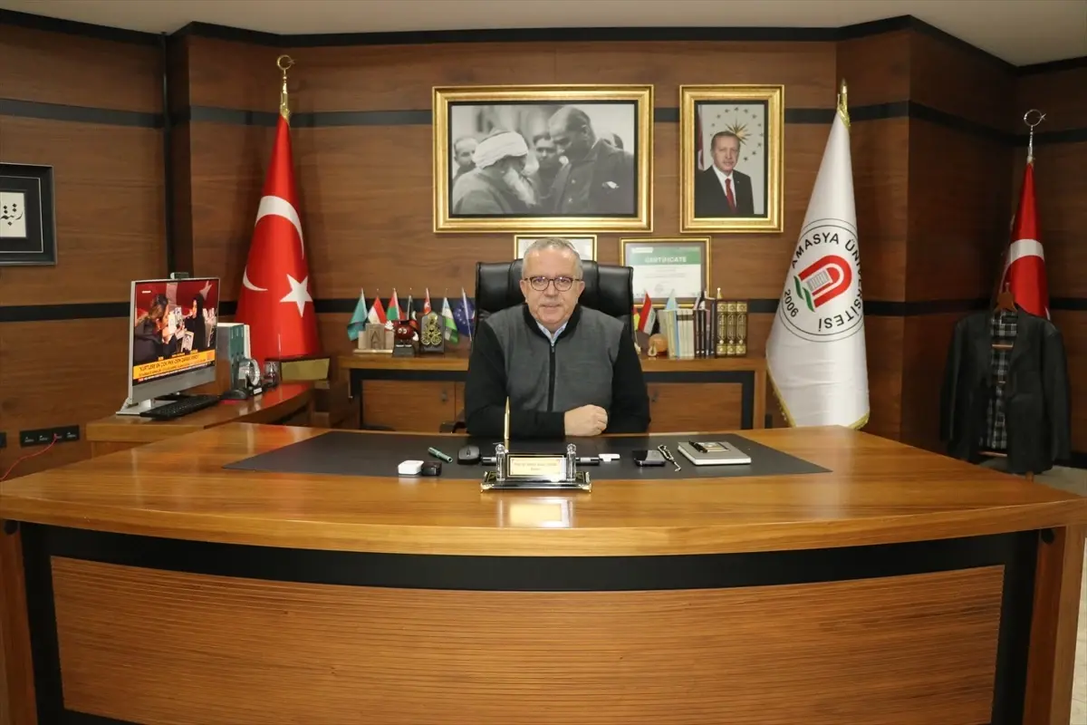 Amasya Üniversitesi Rektörü Turabi, AA’nın Yılın Kareleri Oylamasına Katıldı