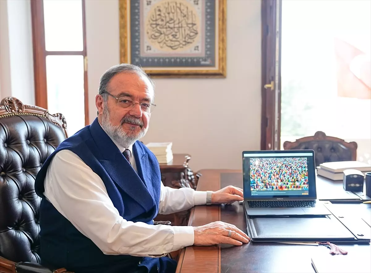 Prof. Dr. Mehmet Görmez, AA’nın “Yılın Kareleri” Fotoğraf Oylamasına Katıldı