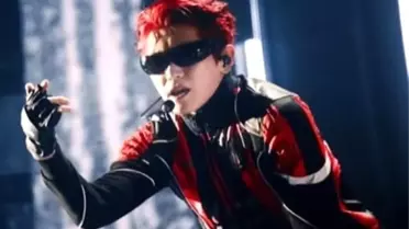 Lee Taeyong, Uşakspor Logolu Ceketiyle Seul Konserinde Fark Yarattı