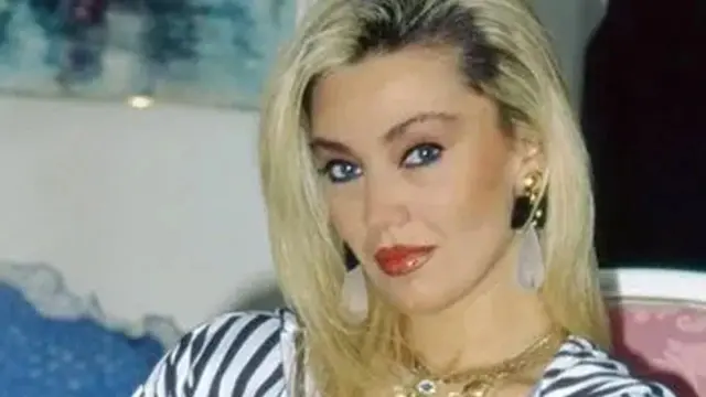 Sevtap Parman, bahçede