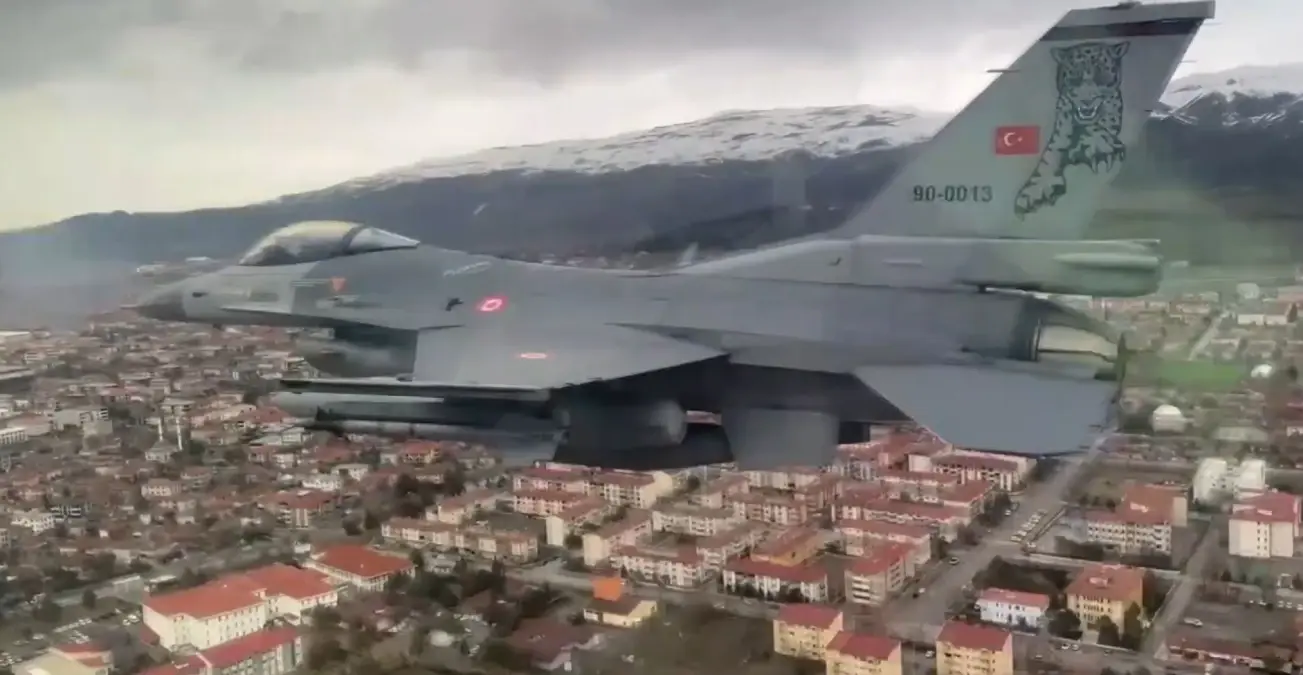 Erzincan’ın 108. Kurtuluş Yıldönümünde Hava Kuvvetleri’nden Gökyüzü Şöleni