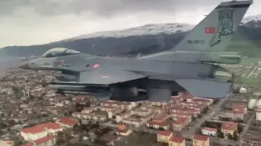 Hava Kuvvetleri savaş uçakları Erzincan semalarında