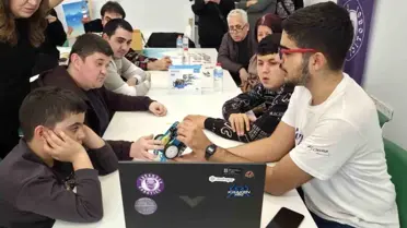 Manisa’da Otizmli Öğrenciler Kendi Robotlarını Programladı