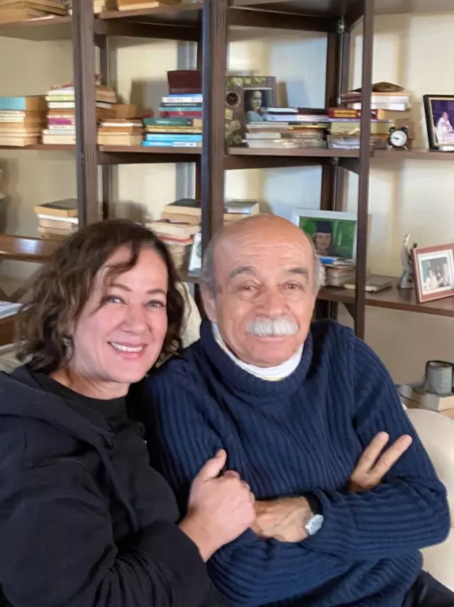 Bennu Yıldırımlar'ın babasıyla birlikte eski fotoğrafı