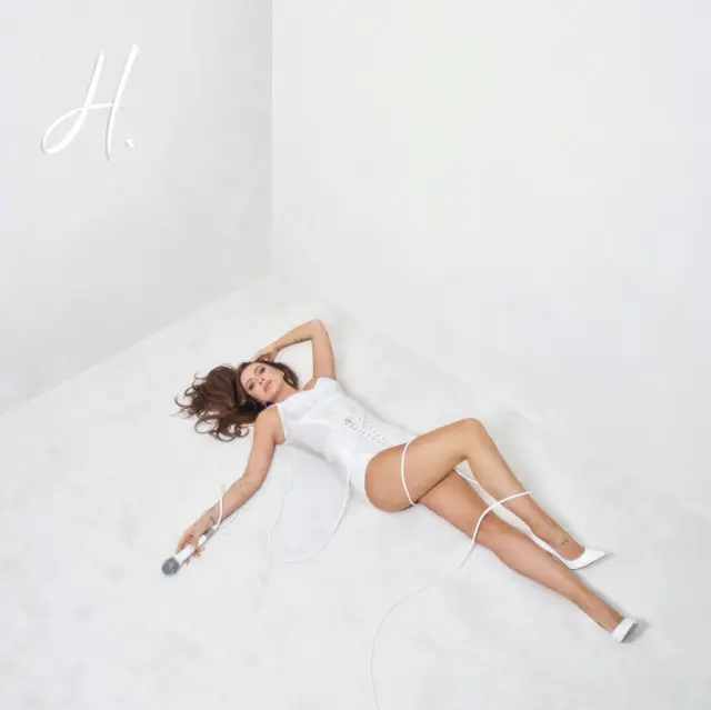 Seçenek 2 – Hadise albüm kapağı