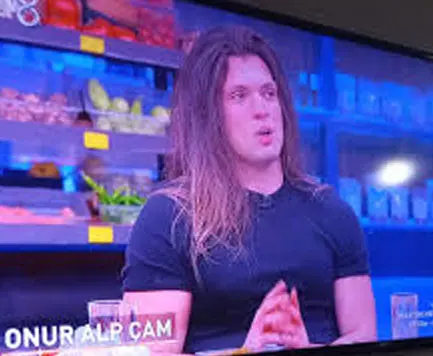 Onur Alp yarışma sorusunu yanıtlıyor