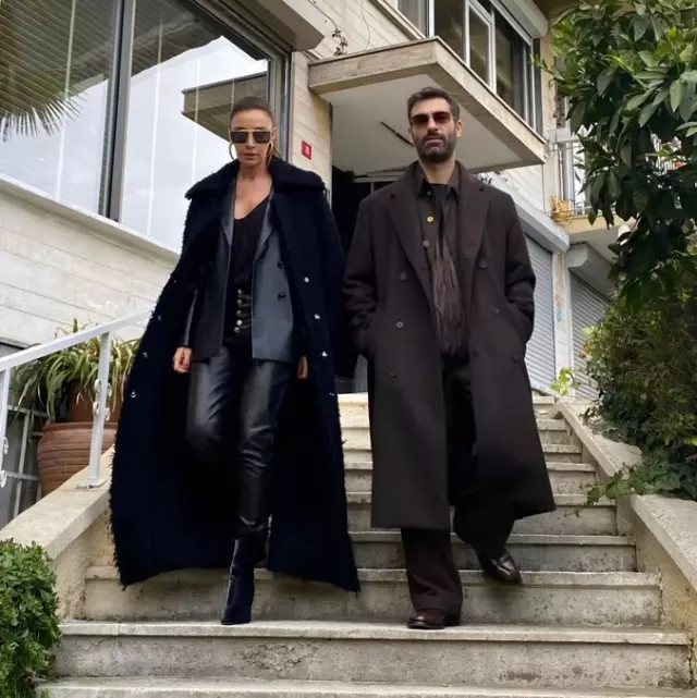 Hazal Kaya çift fotoğrafı