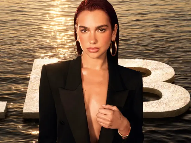 Dua Lipa makyajsız yakın çekim