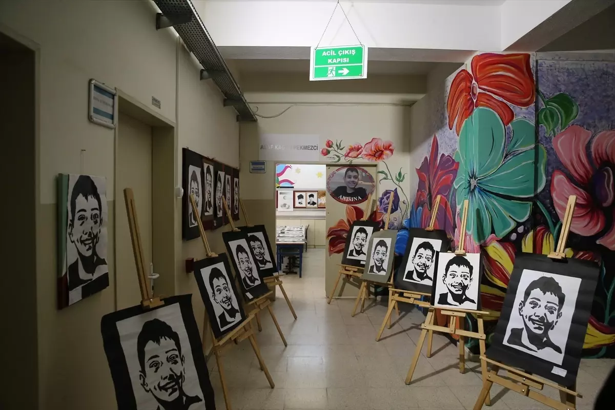 Asaf Kağan Pekmezci anısına düzenlenen sergi kapak fotoğrafı