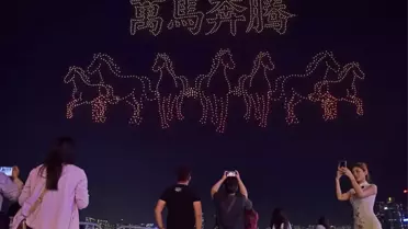 Hong Kong’da drone ışık gösterisinin ana sahnesi