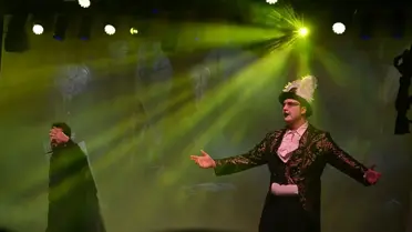 Alice Müzikali Gaziantep’te Büyülü Bir Performansla Sahne Aldı