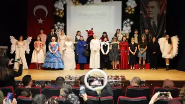 Atık Malzemelerden Sürdürülebilir Moda Defilesi: Sakarya’da Lise Öğrencileri Podyumu Doldurdu