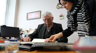 Hattat Hüseyin Öksüz, 'Yaşayan İnsan Hazineleri' Ödülünü KTO Karatay Üniversitesi’nde Kutladı