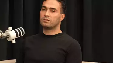 Mert Demir, Hayranının Yorumuna Esprili Yanıtıyla Gülümsetti