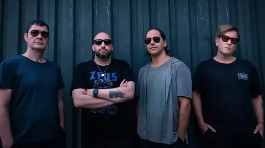 Duman Solisti Kaan Tangöze Şafak Operasyonunda Gözaltına Alındı