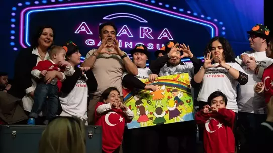 Uğur Aslan, Adana’da Özel Gereksinimli Çocuklarla Sanat Atölyesi Düzenledi